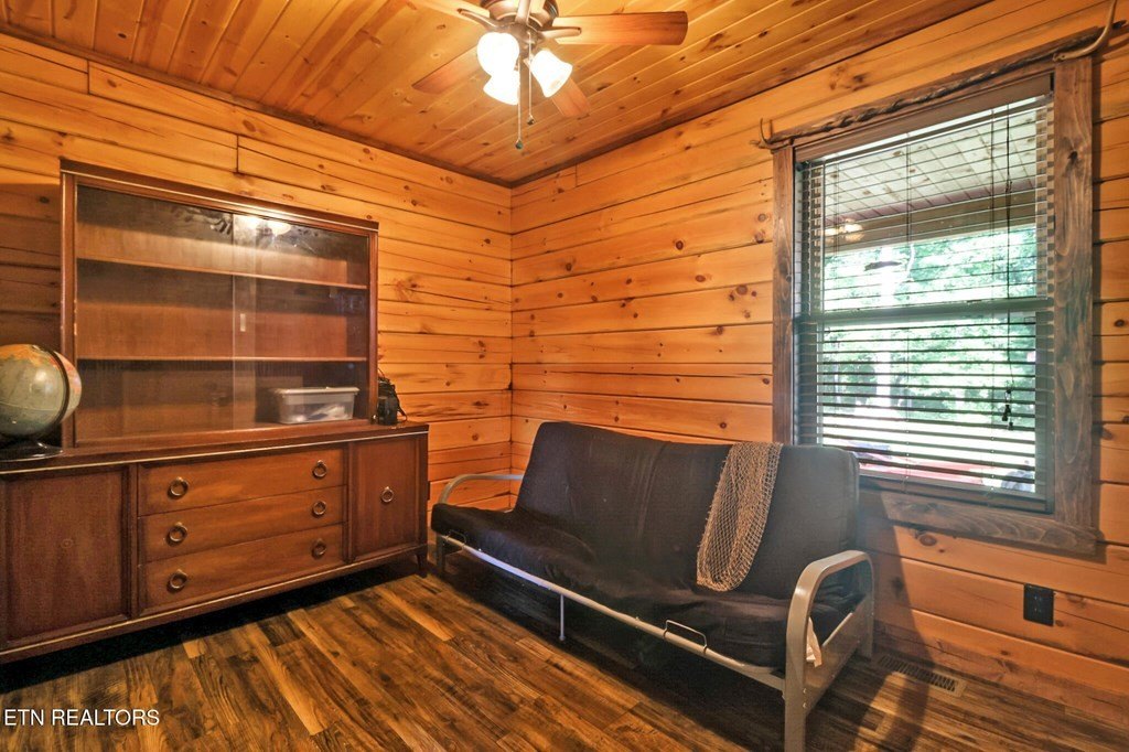 MONTEREY, Tennessee, 38574, United States, 2 Bedrooms Bedrooms, ,2 BathroomsBathrooms,Residential,Forsale,1929819