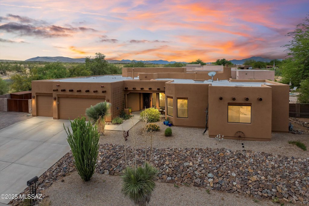 Vail, Arizona, 85641, United States, 4 Bedrooms Bedrooms, ,3 BathroomsBathrooms,Residential,Forsale,1893842