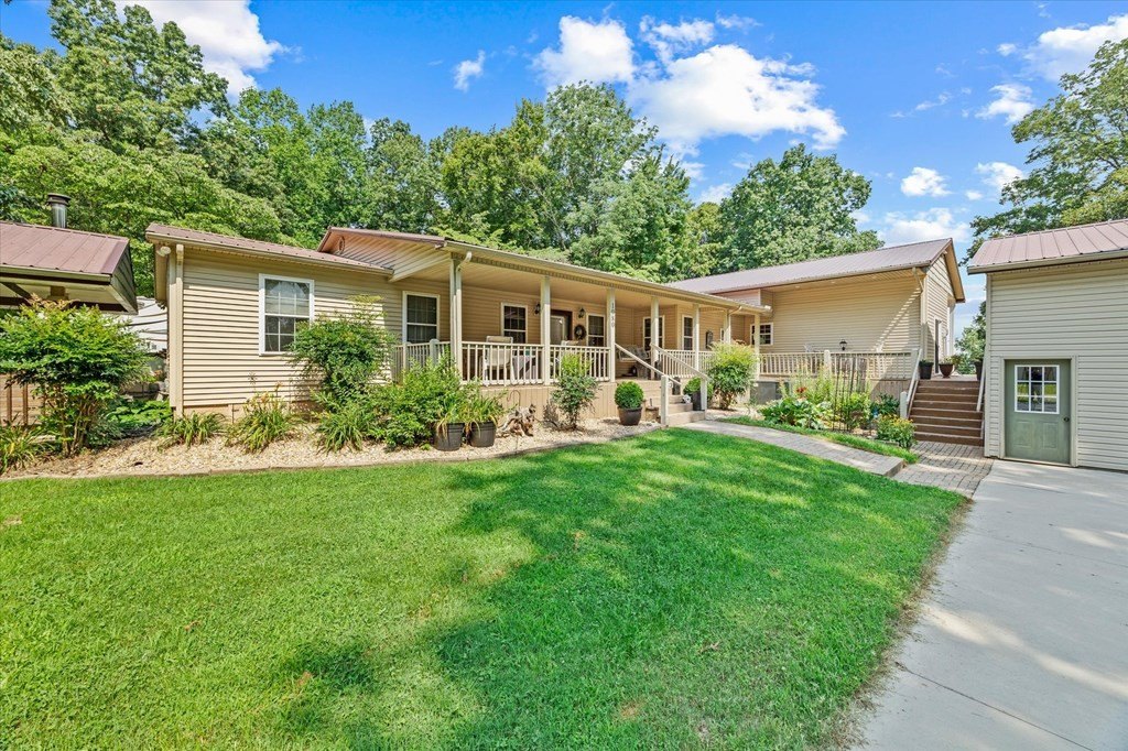 MONROE, Tennessee, 38573, United States, 3 Bedrooms Bedrooms, ,3 BathroomsBathrooms,Residential,Forsale,1905415