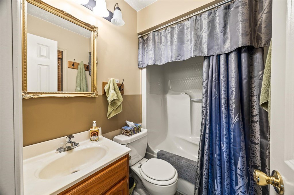 MONROE, Tennessee, 38573, United States, 3 Bedrooms Bedrooms, ,3 BathroomsBathrooms,Residential,Forsale,1905415