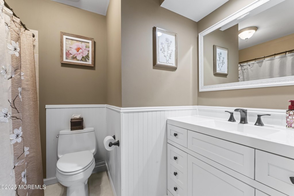 Morganville, New Jersey, 07751, United States, 5 Bedrooms Bedrooms, ,3 BathroomsBathrooms,Residential,Forsale,1910274