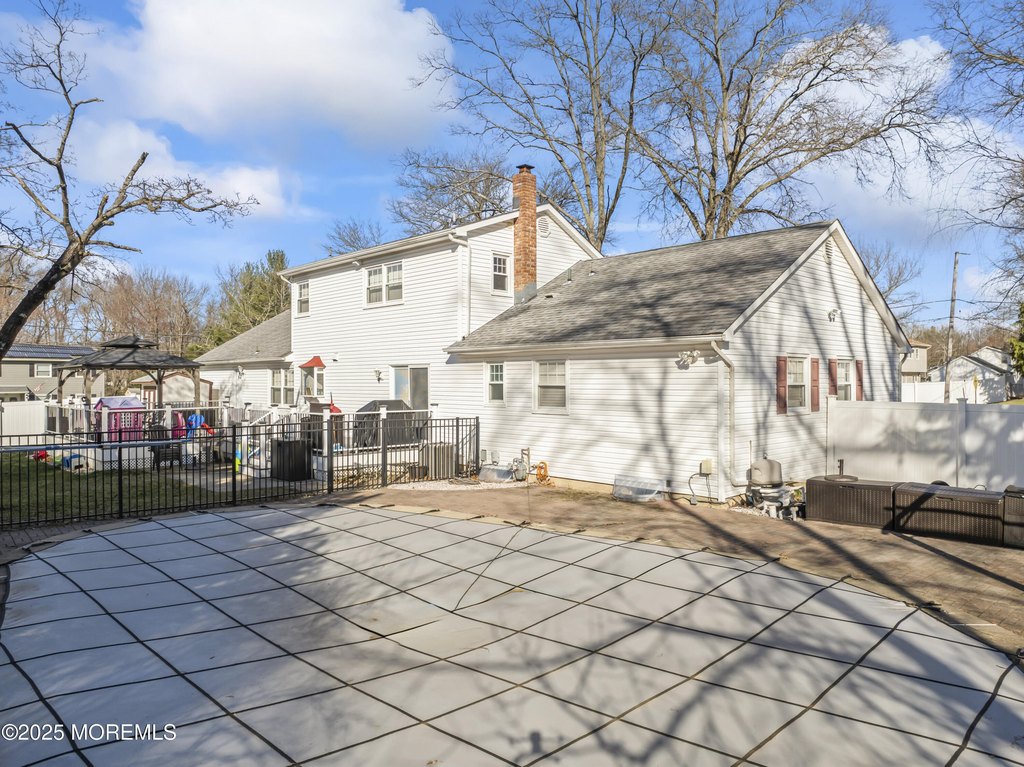 Morganville, New Jersey, 07751, United States, 5 Bedrooms Bedrooms, ,3 BathroomsBathrooms,Residential,Forsale,1910274