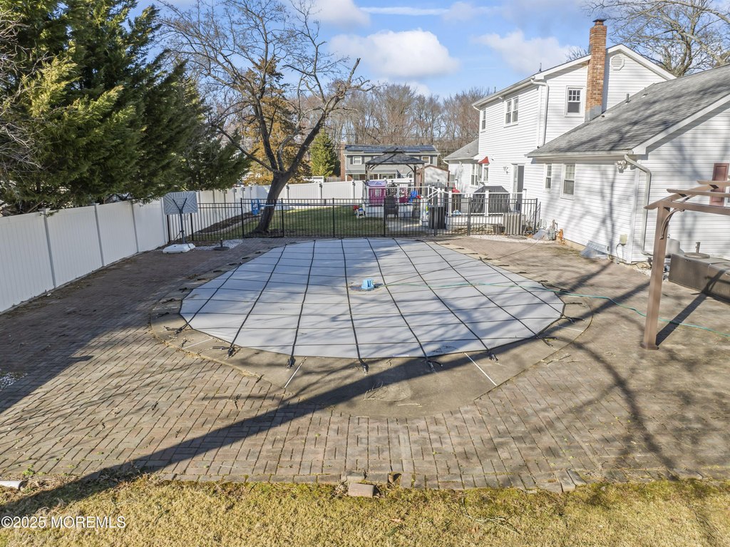 Morganville, New Jersey, 07751, United States, 5 Bedrooms Bedrooms, ,3 BathroomsBathrooms,Residential,Forsale,1910274