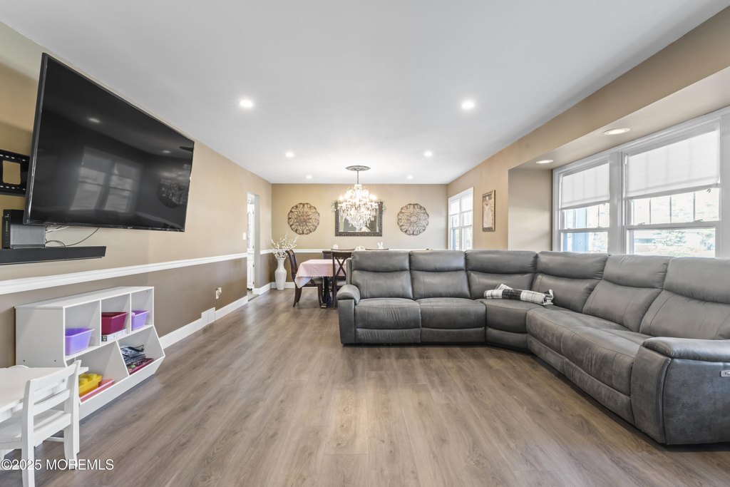 Morganville, New Jersey, 07751, United States, 5 Bedrooms Bedrooms, ,3 BathroomsBathrooms,Residential,Forsale,1910274