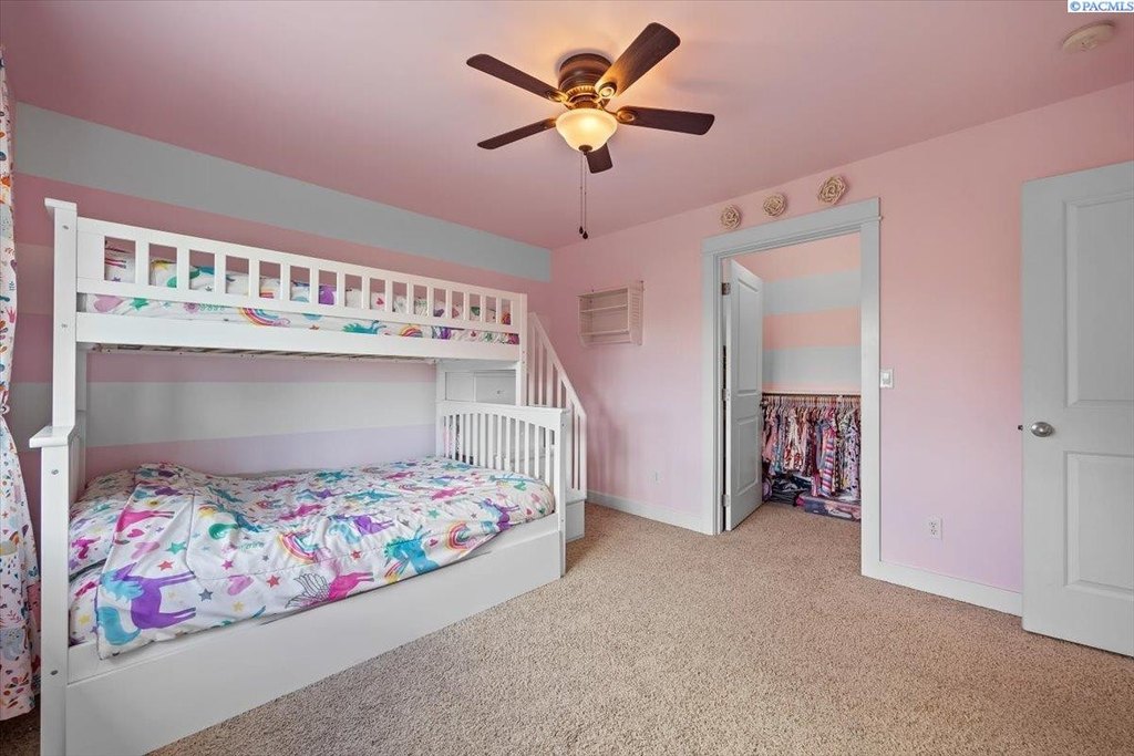 Prosser, Washington, 99350, United States, 5 Bedrooms Bedrooms, ,2.5 BathroomsBathrooms,Residential,Forsale,1964323