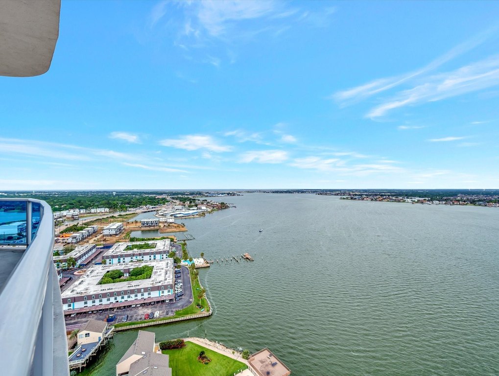 Seabrook, Texas, 77586, United States, 3 Bedrooms Bedrooms, ,2.5 BathroomsBathrooms,Residential,Forsale,1889152