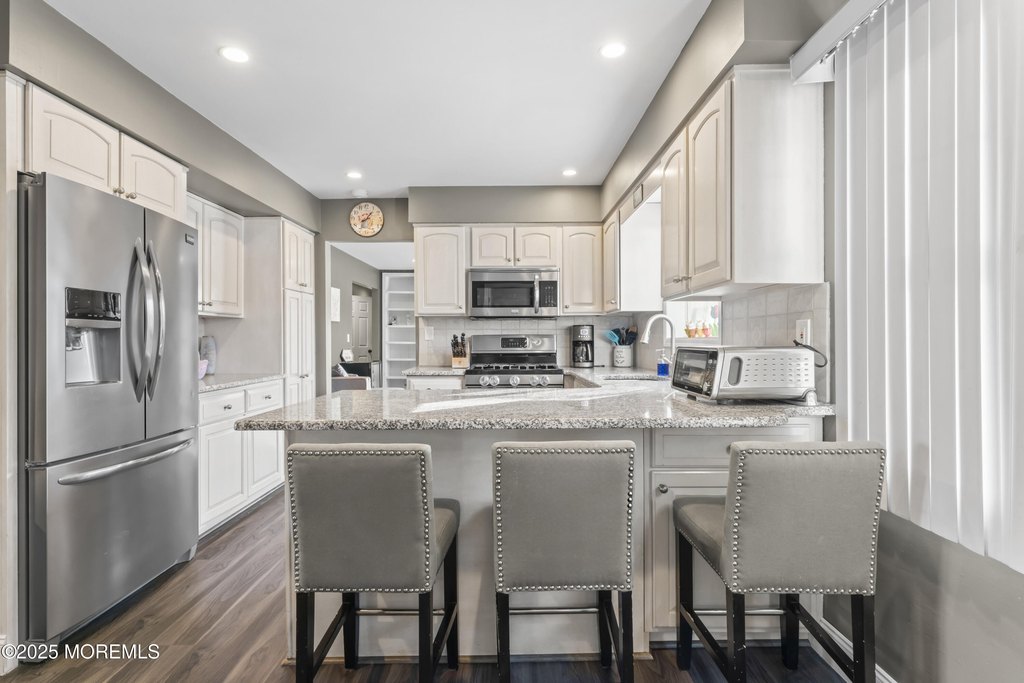 Morganville, New Jersey, 07751, United States, 5 Bedrooms Bedrooms, ,3 BathroomsBathrooms,Residential,Forsale,1910274