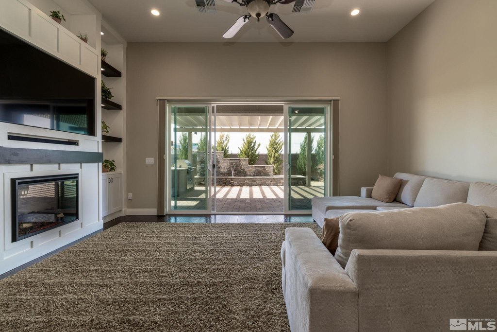 Reno, Nevada, 89521, United States, 3 Bedrooms Bedrooms, ,3.5 BathroomsBathrooms,Residential,Forsale,1910315