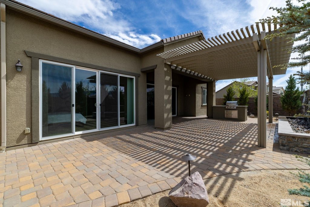 Reno, Nevada, 89521, United States, 3 Bedrooms Bedrooms, ,3.5 BathroomsBathrooms,Residential,Forsale,1910315