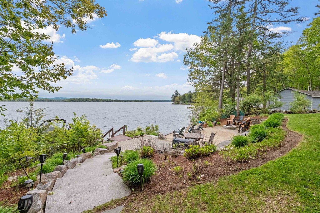 Moultonborough, New Hampshire, 03254, United States, 5 Bedrooms Bedrooms, ,5.5 BathroomsBathrooms,Residential,Forsale,1952907