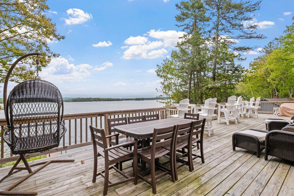 Moultonborough, New Hampshire, 03254, United States, 5 Bedrooms Bedrooms, ,5.5 BathroomsBathrooms,Residential,Forsale,1952907