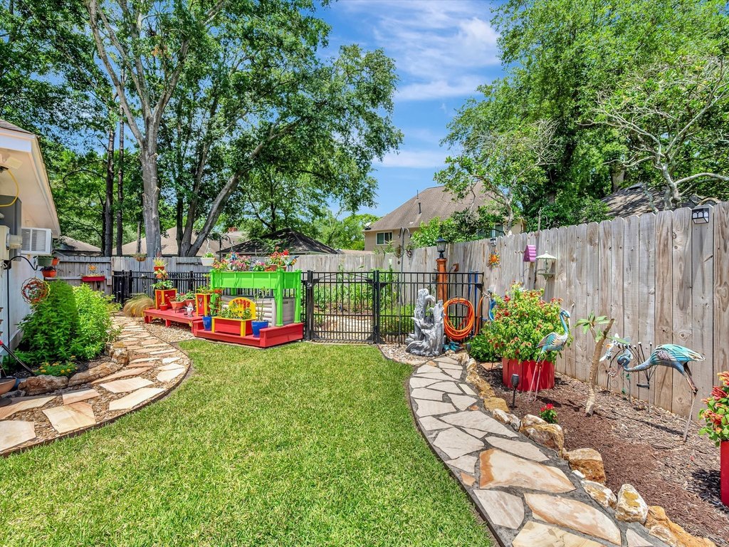 Houston, Texas, 77062, United States, 4 Bedrooms Bedrooms, ,2 BathroomsBathrooms,Residential,Forsale,1973435