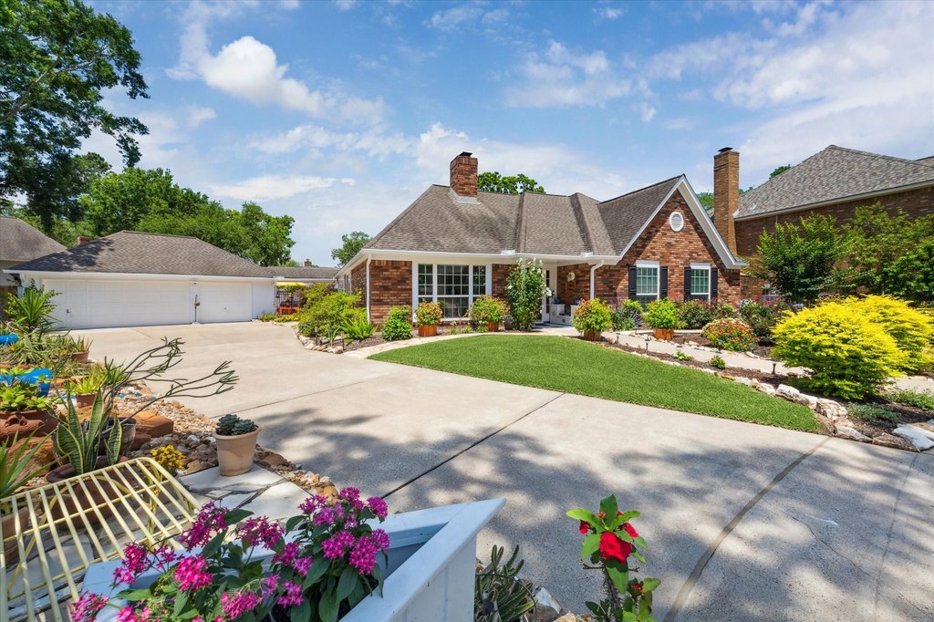 Houston, Texas, 77062, United States, 4 Bedrooms Bedrooms, ,2 BathroomsBathrooms,Residential,Forsale,1973435