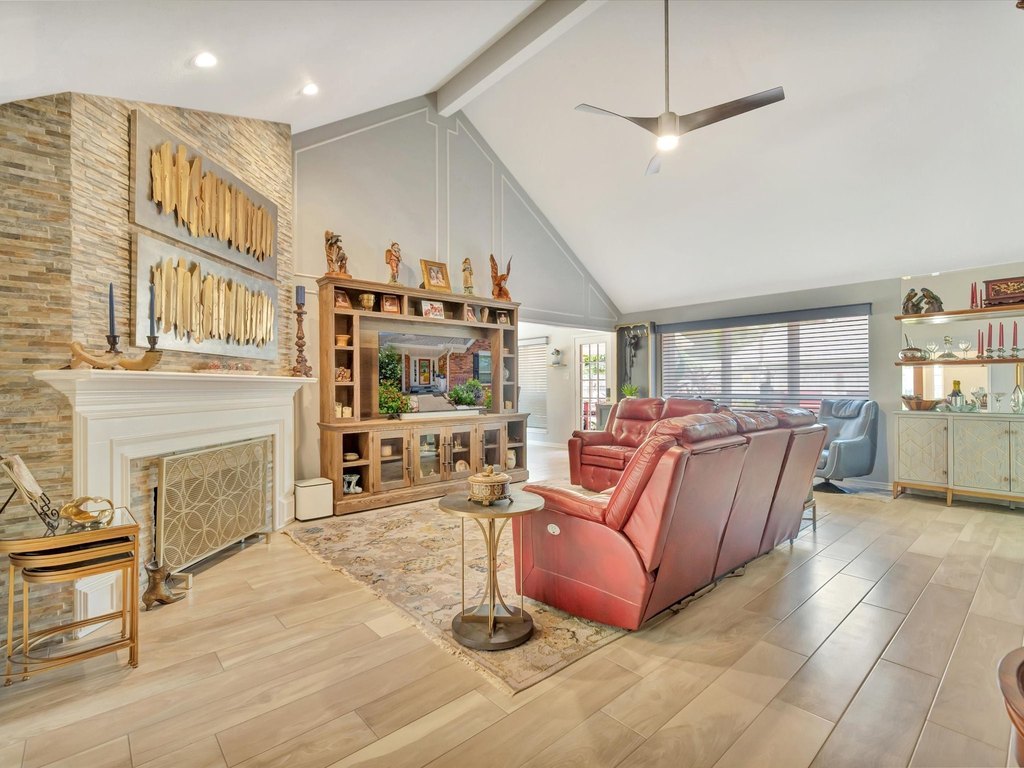 Houston, Texas, 77062, United States, 4 Bedrooms Bedrooms, ,2 BathroomsBathrooms,Residential,Forsale,1973435