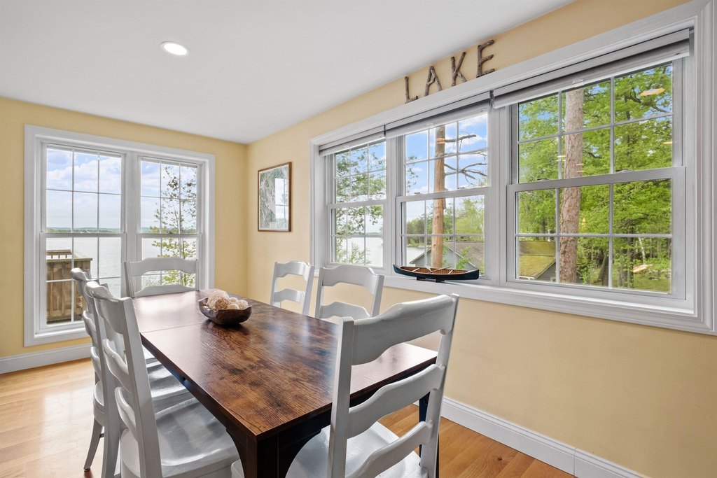 Moultonborough, New Hampshire, 03254, United States, 5 Bedrooms Bedrooms, ,5.5 BathroomsBathrooms,Residential,Forsale,1952907