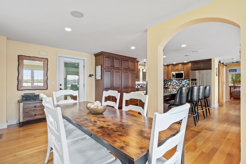 Moultonborough, New Hampshire, 03254, United States, 5 Bedrooms Bedrooms, ,5.5 BathroomsBathrooms,Residential,Forsale,1952907