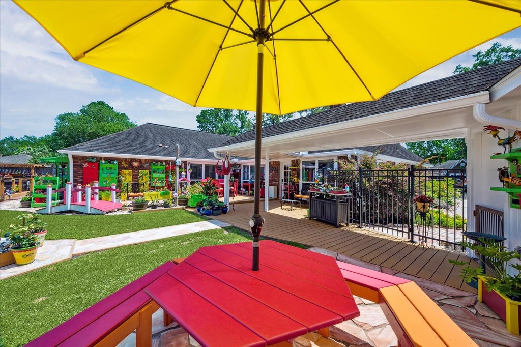 Houston, Texas, 77062, United States, 4 Bedrooms Bedrooms, ,2 BathroomsBathrooms,Residential,Forsale,1973435