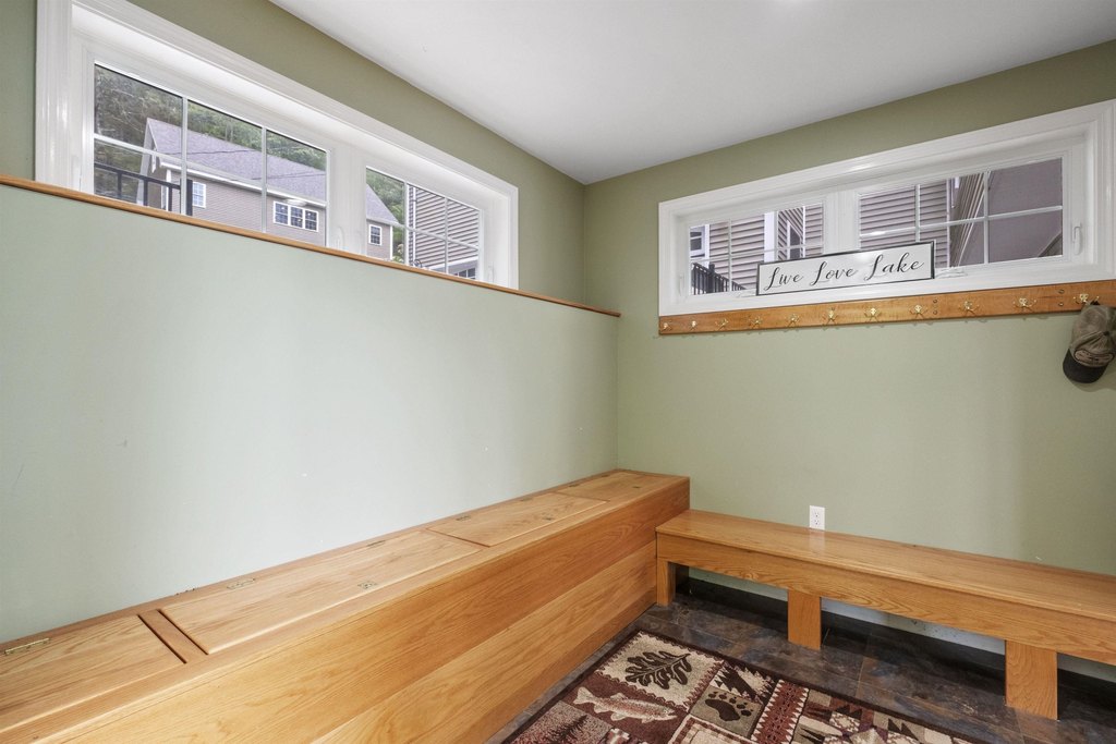 Moultonborough, New Hampshire, 03254, United States, 5 Bedrooms Bedrooms, ,5.5 BathroomsBathrooms,Residential,Forsale,1952907