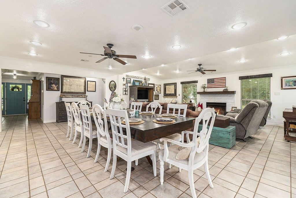 Willis, Texas, 77378, United States, 3 Bedrooms Bedrooms, ,3.5 BathroomsBathrooms,Residential,Forsale,1953107