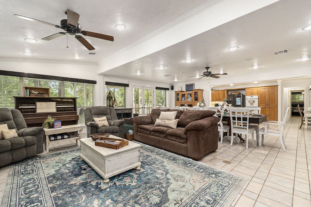 Willis, Texas, 77378, United States, 3 Bedrooms Bedrooms, ,3.5 BathroomsBathrooms,Residential,Forsale,1953107