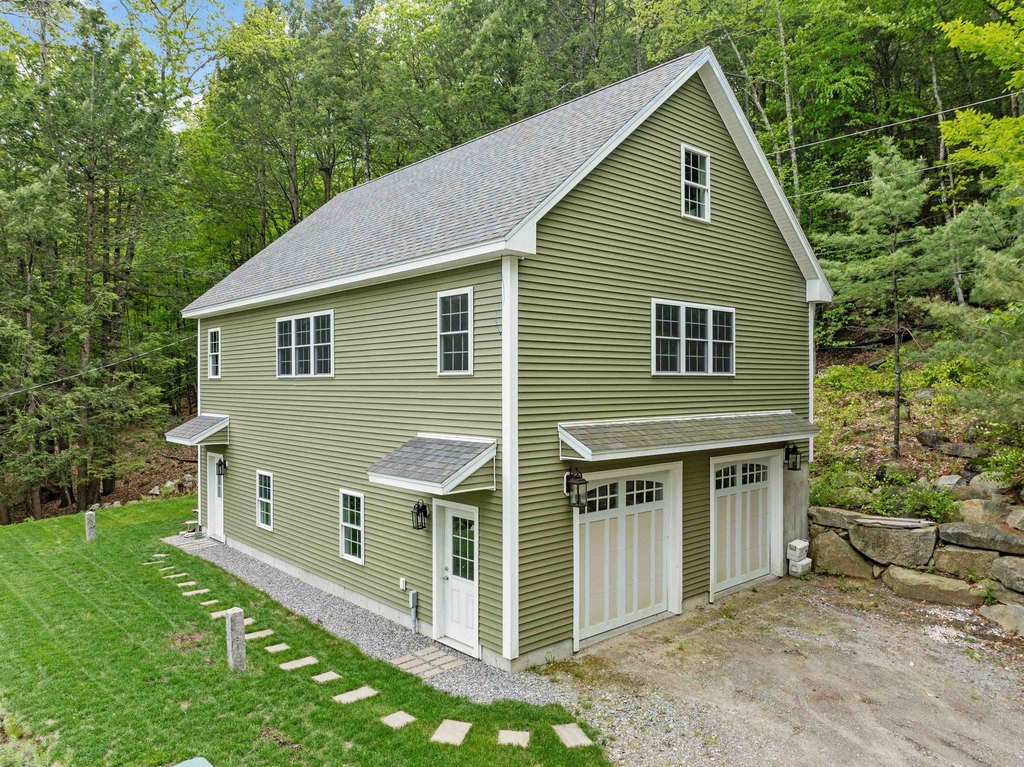 Moultonborough, New Hampshire, 03254, United States, 5 Bedrooms Bedrooms, ,5.5 BathroomsBathrooms,Residential,Forsale,1952907