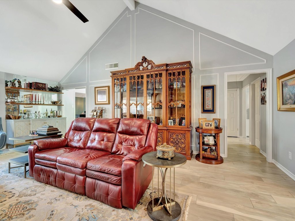 Houston, Texas, 77062, United States, 4 Bedrooms Bedrooms, ,2 BathroomsBathrooms,Residential,Forsale,1973435