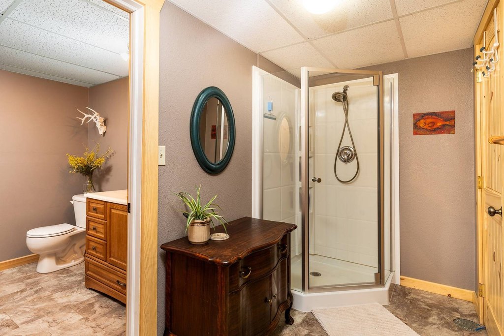 Hulett, Wyoming, 82720, United States, 4 Bedrooms Bedrooms, ,3 BathroomsBathrooms,Residential,Forsale,2004327