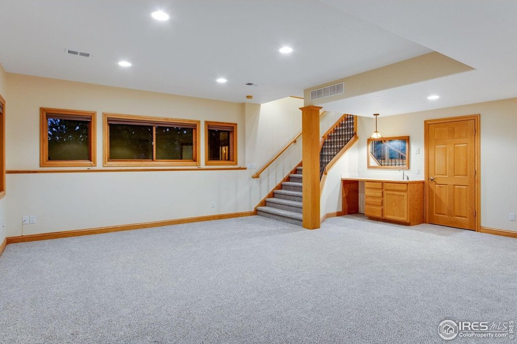 Loveland, Colorado, 80538, United States, 4 Bedrooms Bedrooms, ,3.5 BathroomsBathrooms,Residential,Forsale,1903105