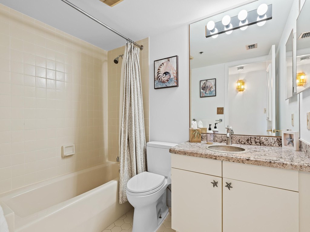 Highland Beach, Florida, 33487, United States, 2 Bedrooms Bedrooms, ,2 BathroomsBathrooms,Residential,Forsale,1886571