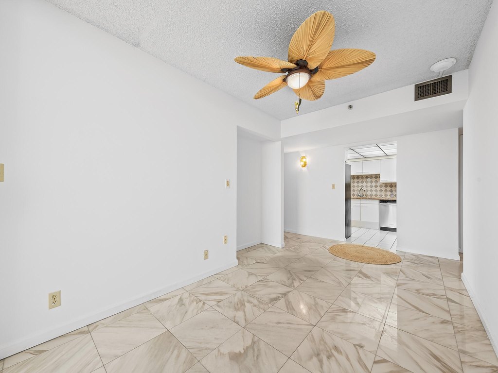 Highland Beach, Florida, 33487, United States, 2 Bedrooms Bedrooms, ,2 BathroomsBathrooms,Residential,Forsale,1886571