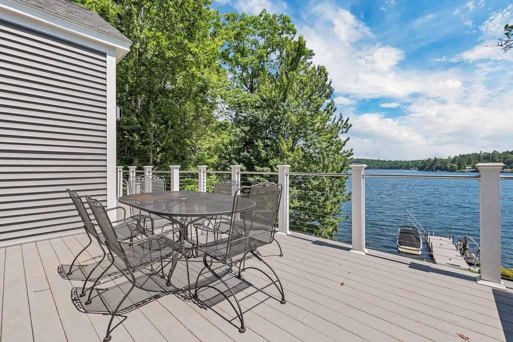 Alton, New Hampshire, 03810, United States, 2 Bedrooms Bedrooms, ,3.5 BathroomsBathrooms,Residential,Forsale,1909916
