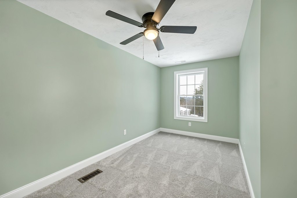 Meredith, New Hampshire, 03253, United States, 2 Bedrooms Bedrooms, ,2.5 BathroomsBathrooms,Residential,Forsale,1968470