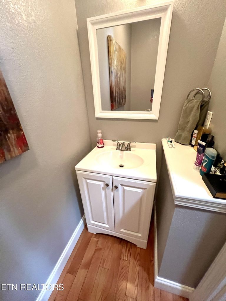 Sevierville, Tennessee, 37862, United States, 3 Bedrooms Bedrooms, ,2 BathroomsBathrooms,Residential,Forsale,1893776