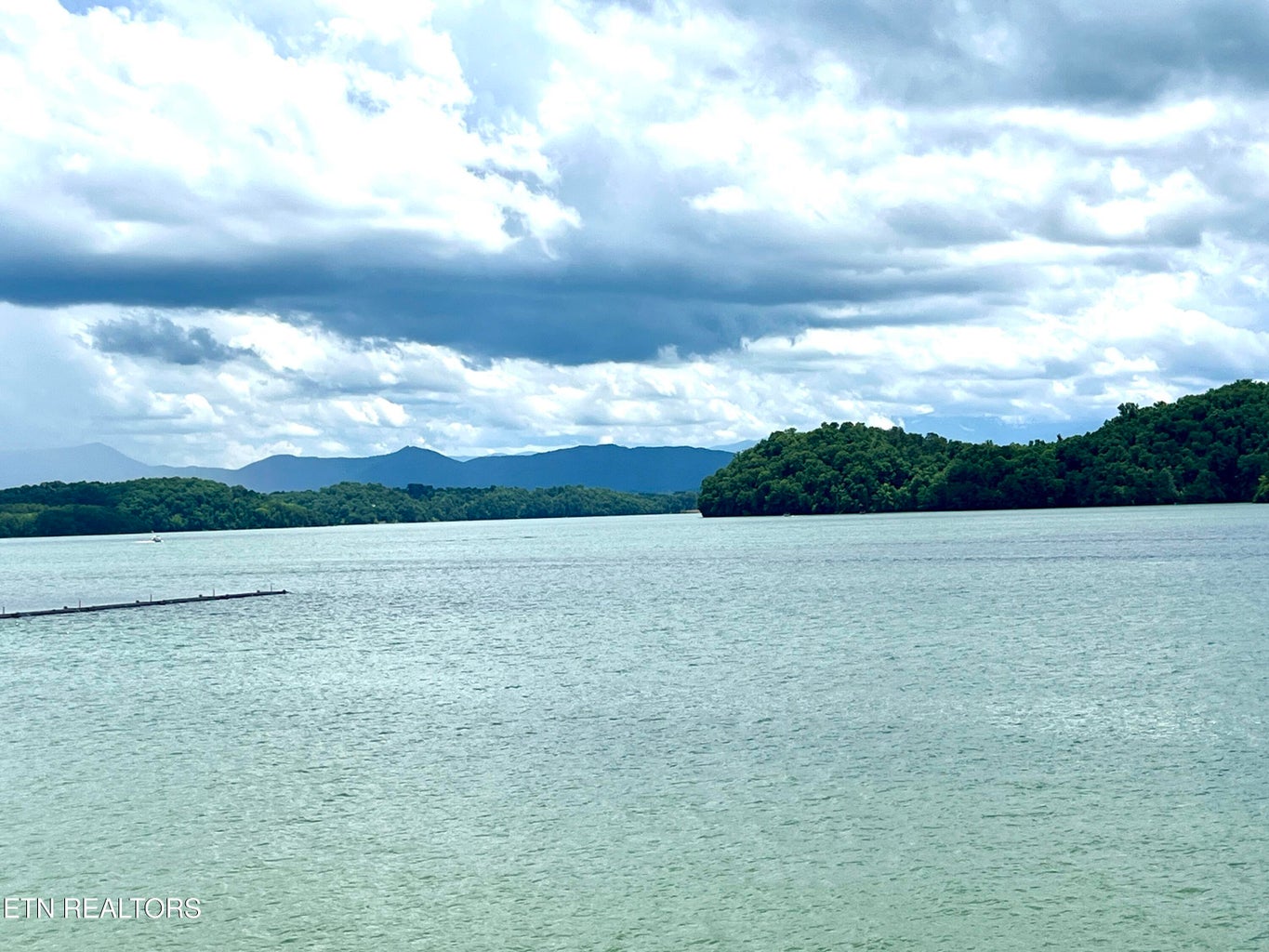 Dandridge, Tennessee, 37725, United States, 3 Bedrooms Bedrooms, ,2 BathroomsBathrooms,Residential,Forsale,2009018