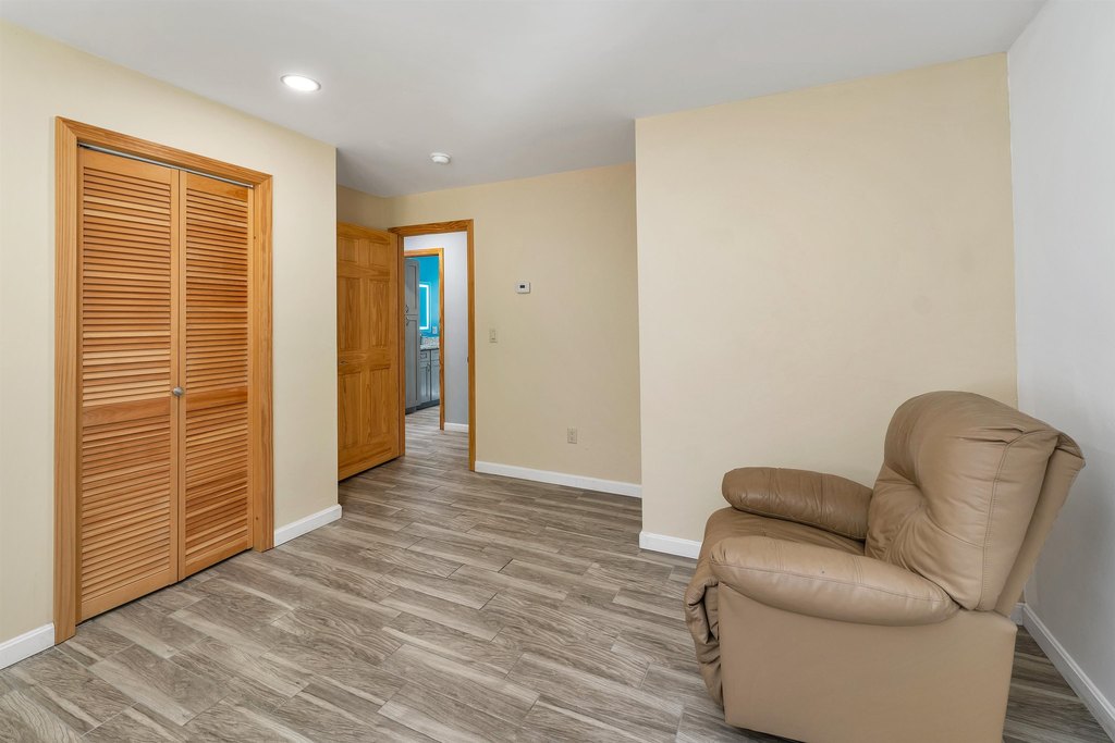 Alton, New Hampshire, 03809, United States, 2 Bedrooms Bedrooms, ,1.5 BathroomsBathrooms,Residential,Forsale,2002398