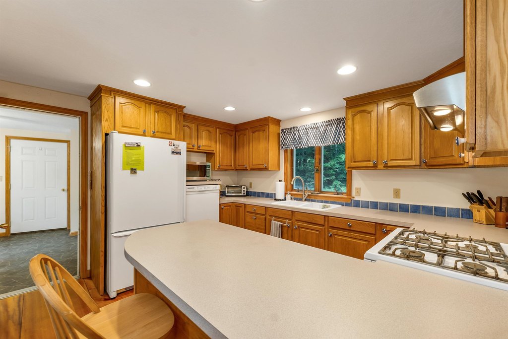 Bridgewater, New Hampshire, 03222, United States, 3 Bedrooms Bedrooms, ,3 BathroomsBathrooms,Residential,Forsale,1893924