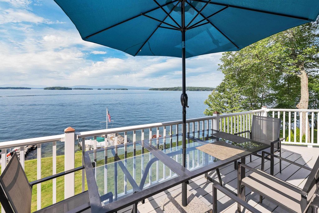 Gilford, New Hampshire, 03249, United States, 3 Bedrooms Bedrooms, ,2.5 BathroomsBathrooms,Residential,Forsale,1893920