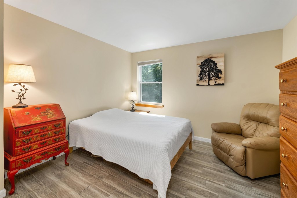 Alton, New Hampshire, 03809, United States, 2 Bedrooms Bedrooms, ,1.5 BathroomsBathrooms,Residential,Forsale,2002398