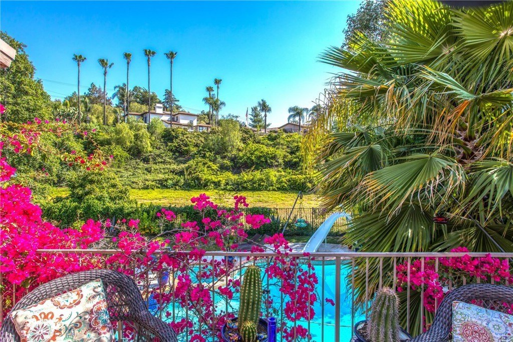 Redlands, California, 92373, United States, 5 Bedrooms Bedrooms, ,4 BathroomsBathrooms,Residential,Forsale,1933749