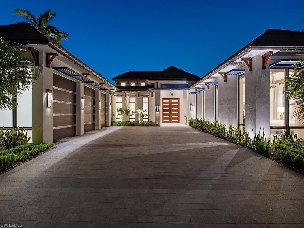 NAPLES, Florida, 34102, United States, 5 Bedrooms Bedrooms, ,5.5 BathroomsBathrooms,Residential,Forsale,1995080