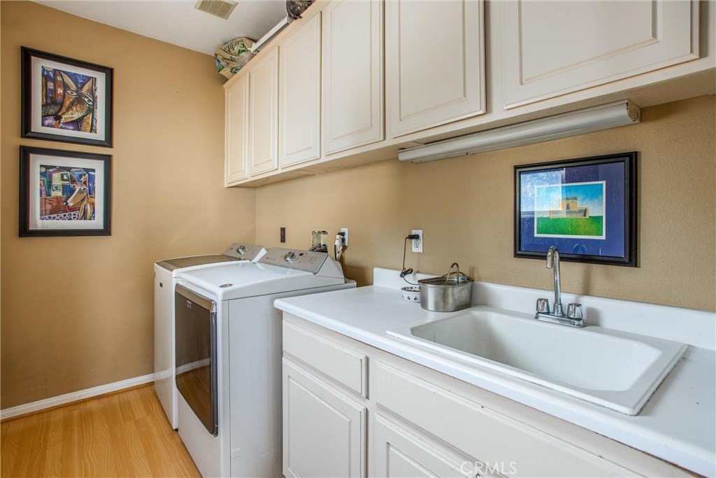 Redlands, California, 92373, United States, 5 Bedrooms Bedrooms, ,4 BathroomsBathrooms,Residential,Forsale,1933749