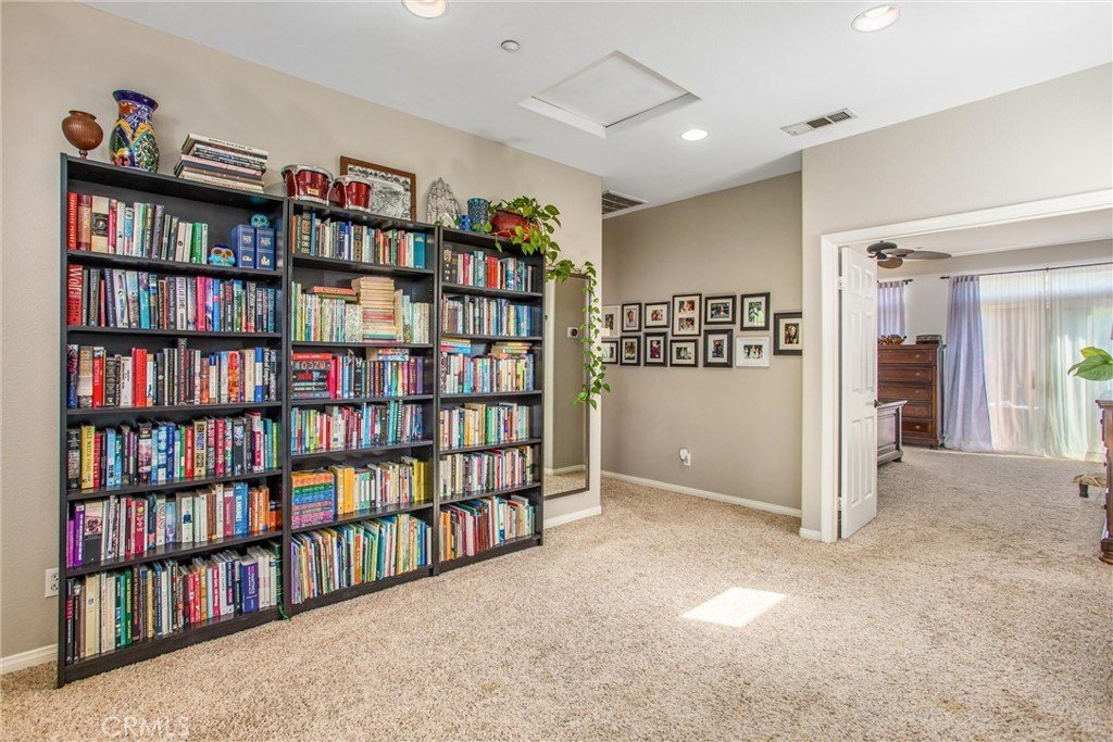 Redlands, California, 92373, United States, 5 Bedrooms Bedrooms, ,4 BathroomsBathrooms,Residential,Forsale,1933749