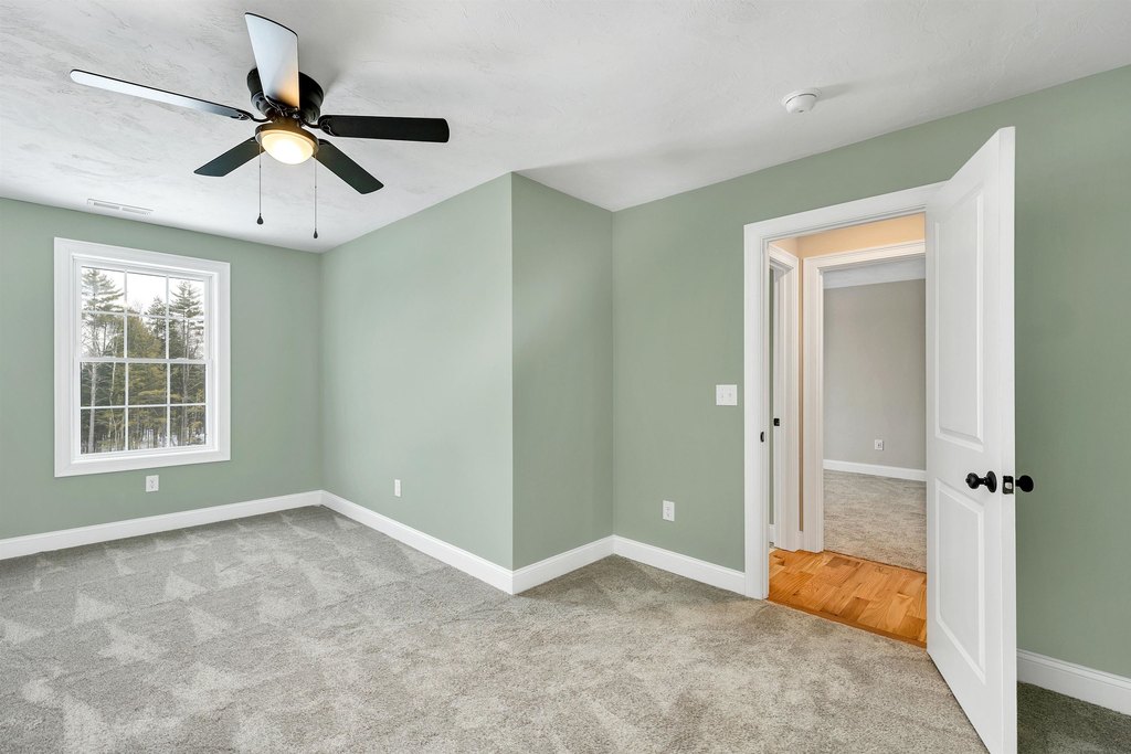 Meredith, New Hampshire, 03253, United States, 2 Bedrooms Bedrooms, ,2.5 BathroomsBathrooms,Residential,Forsale,1968470