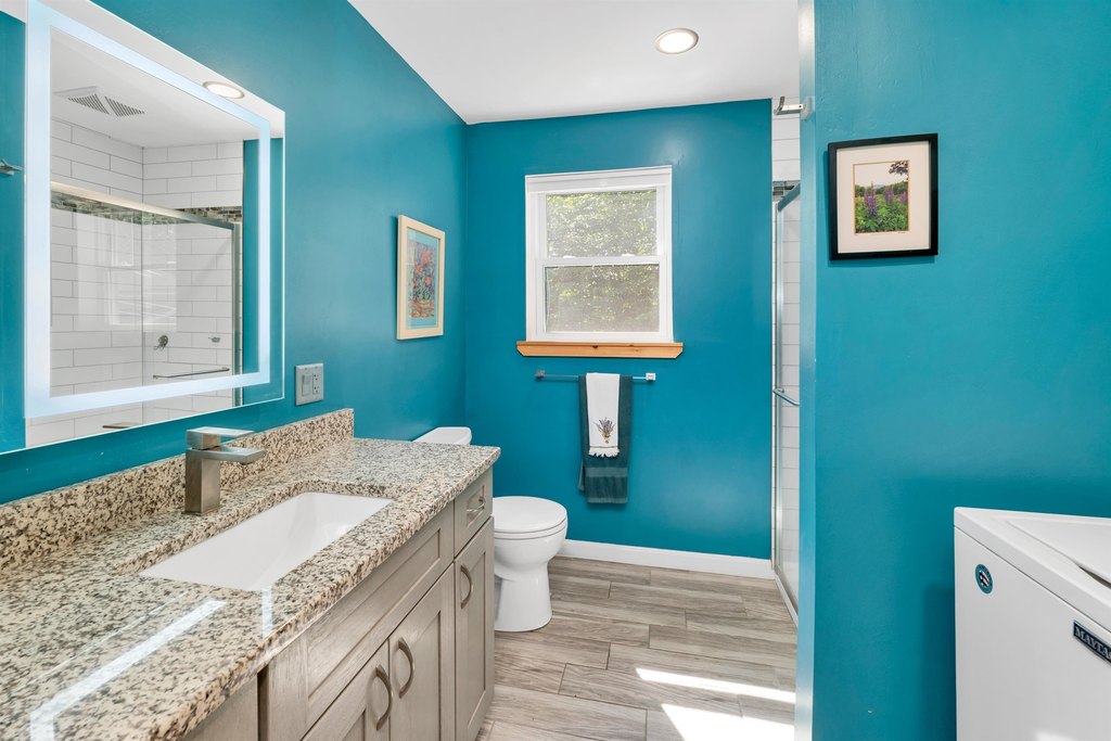 Alton, New Hampshire, 03809, United States, 2 Bedrooms Bedrooms, ,1.5 BathroomsBathrooms,Residential,Forsale,2002398