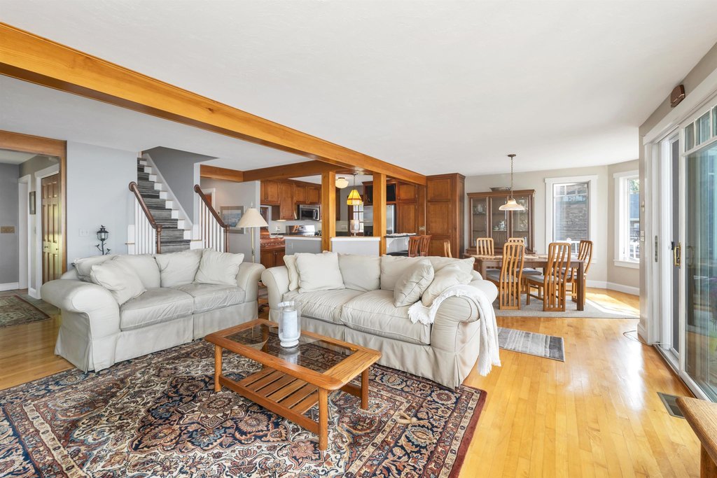 Gilford, New Hampshire, 03249, United States, 3 Bedrooms Bedrooms, ,2.5 BathroomsBathrooms,Residential,Forsale,1893920