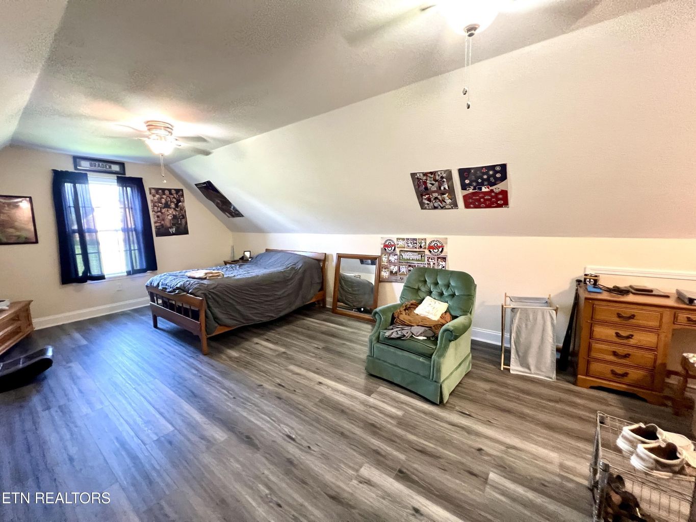 Sevierville, Tennessee, 37862, United States, 3 Bedrooms Bedrooms, ,2 BathroomsBathrooms,Residential,Forsale,1893776
