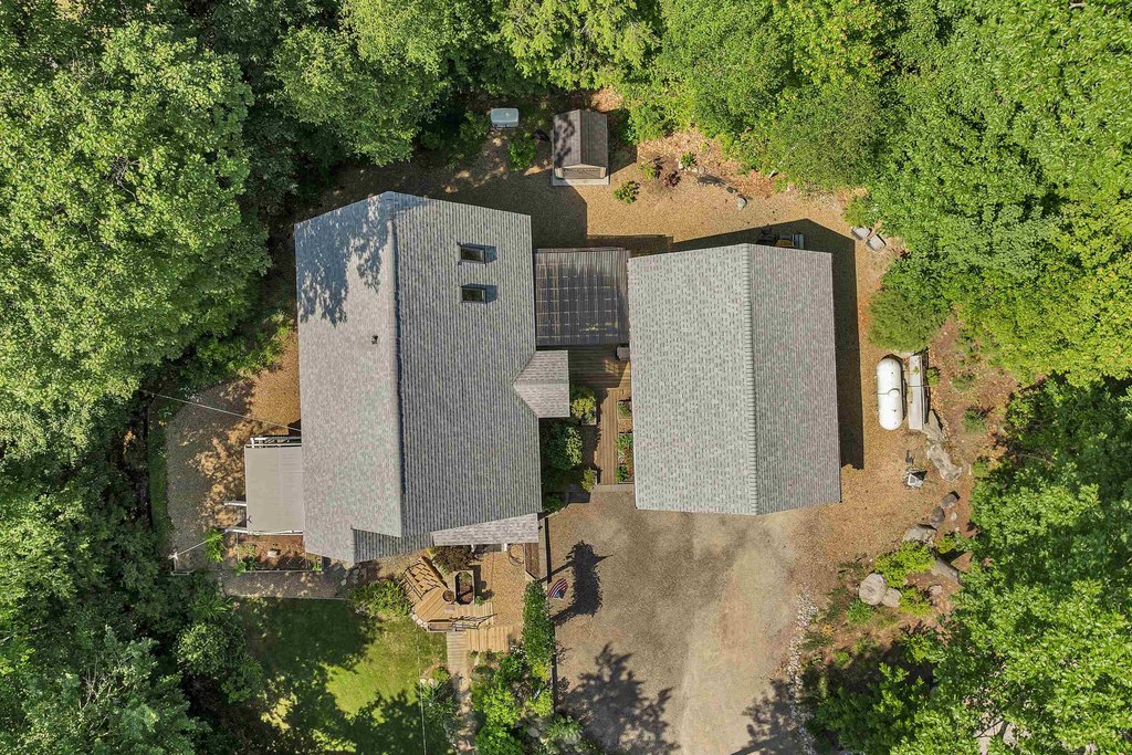 Alton, New Hampshire, 03809, United States, 2 Bedrooms Bedrooms, ,1.5 BathroomsBathrooms,Residential,Forsale,2002398