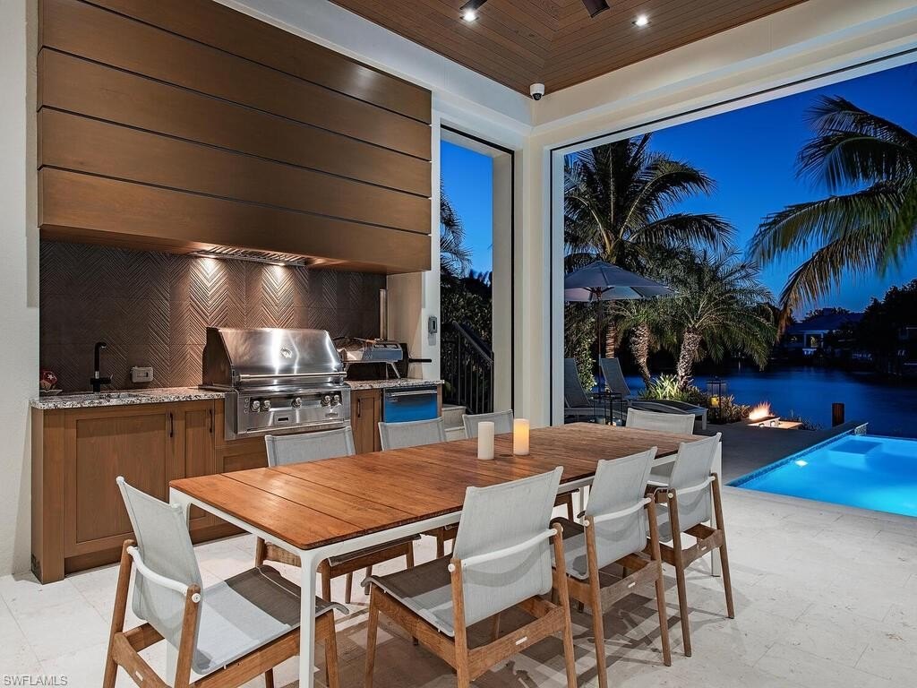 NAPLES, Florida, 34102, United States, 5 Bedrooms Bedrooms, ,5.5 BathroomsBathrooms,Residential,Forsale,1995080