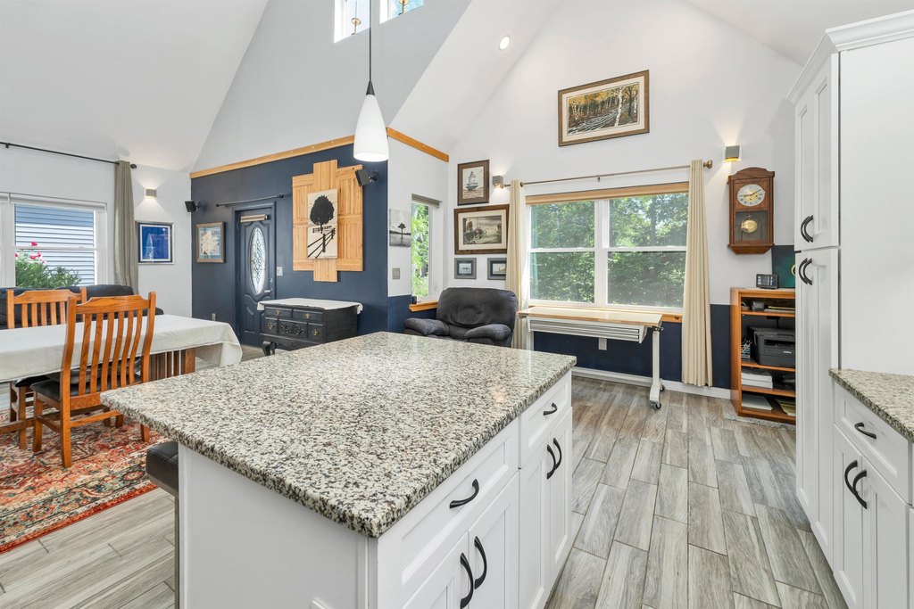 Alton, New Hampshire, 03809, United States, 2 Bedrooms Bedrooms, ,1.5 BathroomsBathrooms,Residential,Forsale,2002398