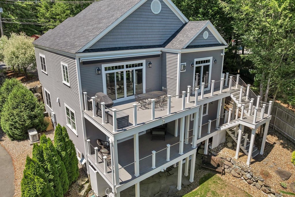 Alton, New Hampshire, 03810, United States, 2 Bedrooms Bedrooms, ,3.5 BathroomsBathrooms,Residential,Forsale,1909916